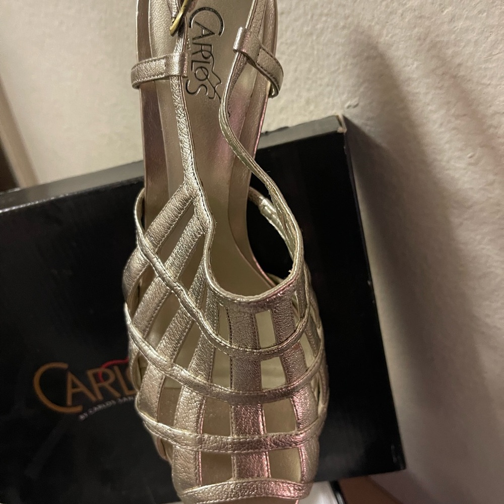 Carlos Santana Cage Heels: light gold color they call Platano.